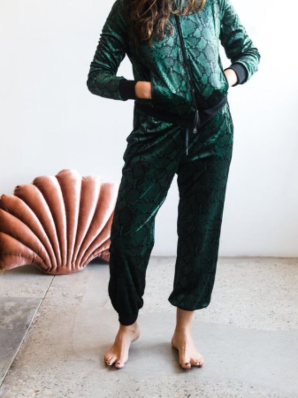 PAM & GELA Velvet Snake Print Jogger Evergreen Size Large
